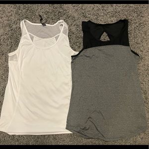 Workout tanks womens size medium